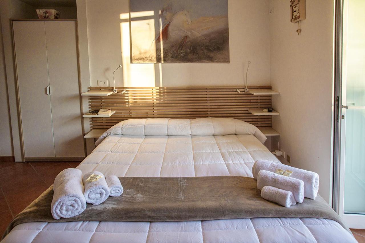 לינה וארוחת בוקר שיקלי Barokhouse מראה חיצוני תמונה